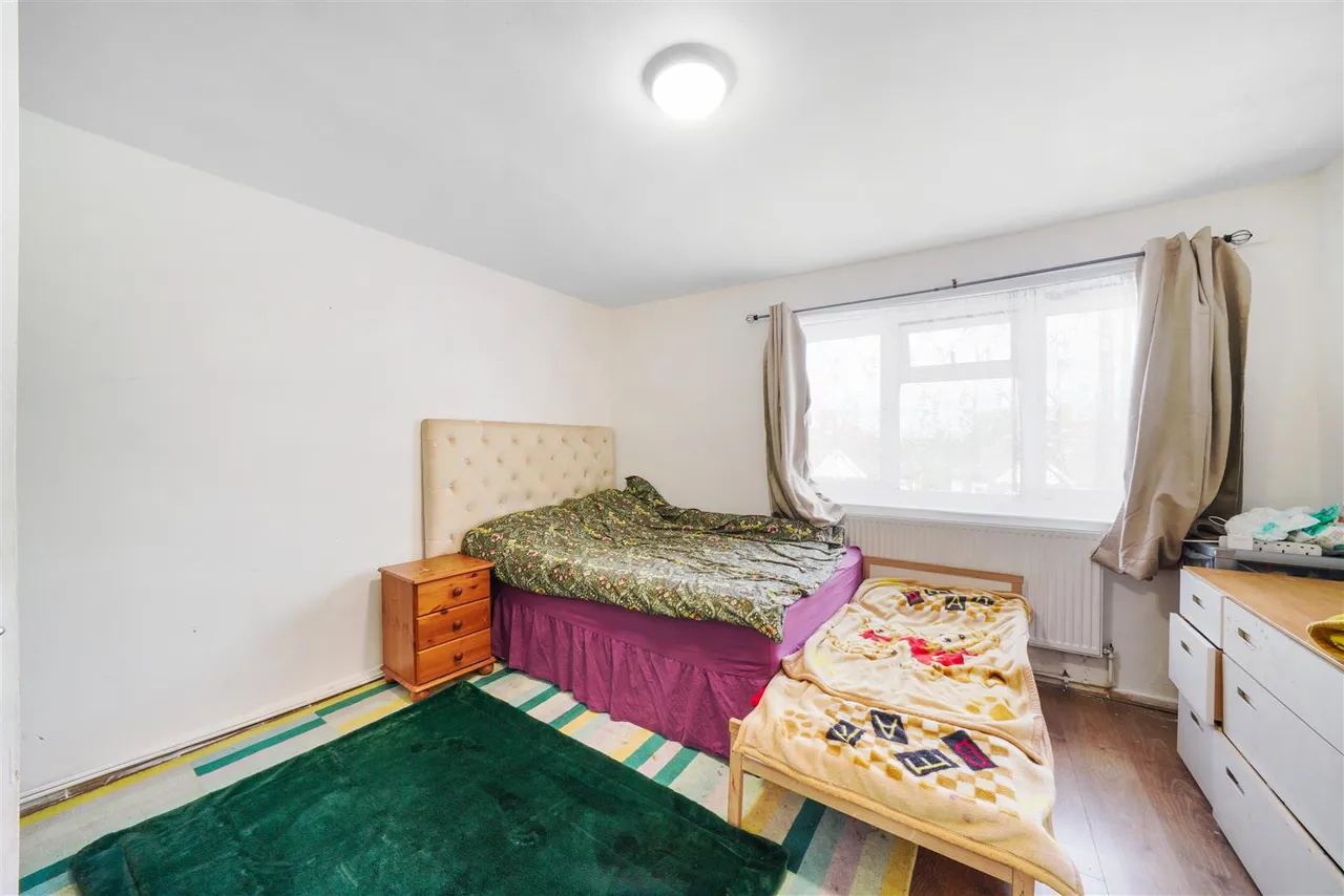 Tanfield Avenue, Neasden, NW2, photo 6