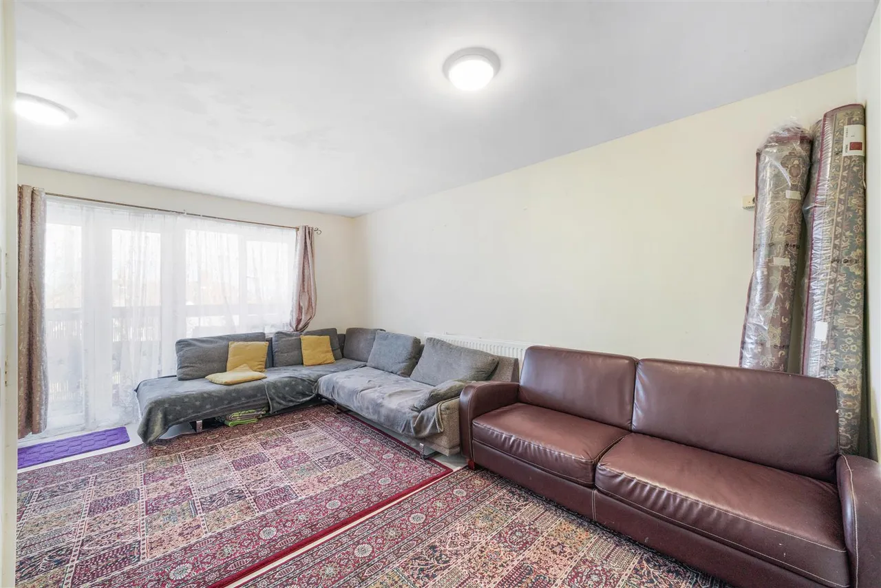 Tanfield Avenue, Neasden, NW2, photo 5