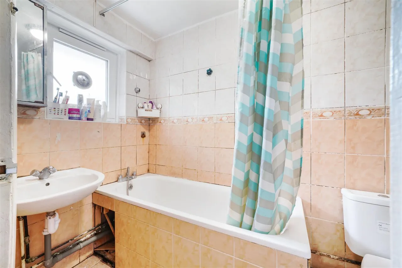 Tanfield Avenue, Neasden, NW2, photo 8
