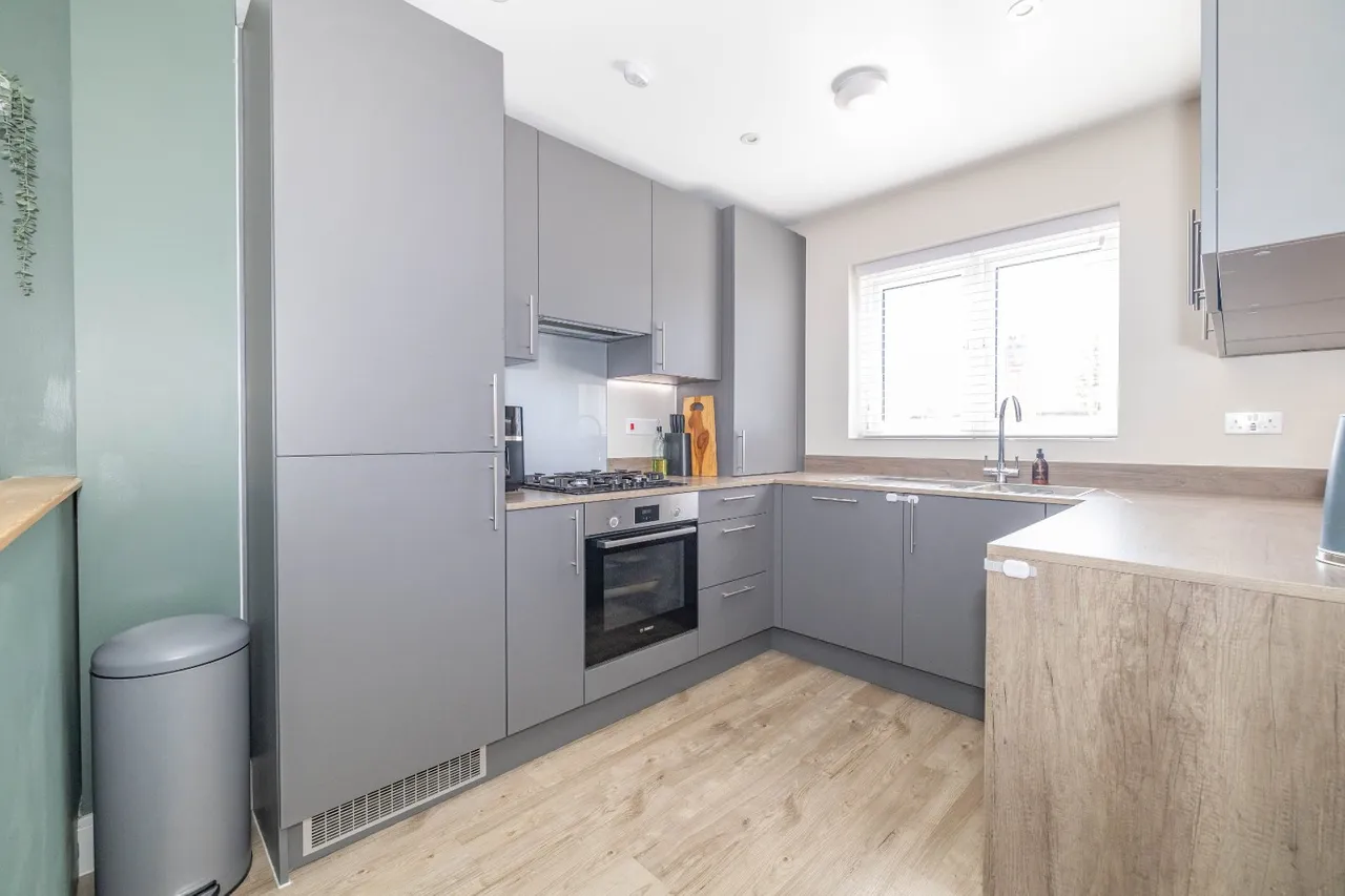 Press House Drive, Faversham, ME13, photo 3