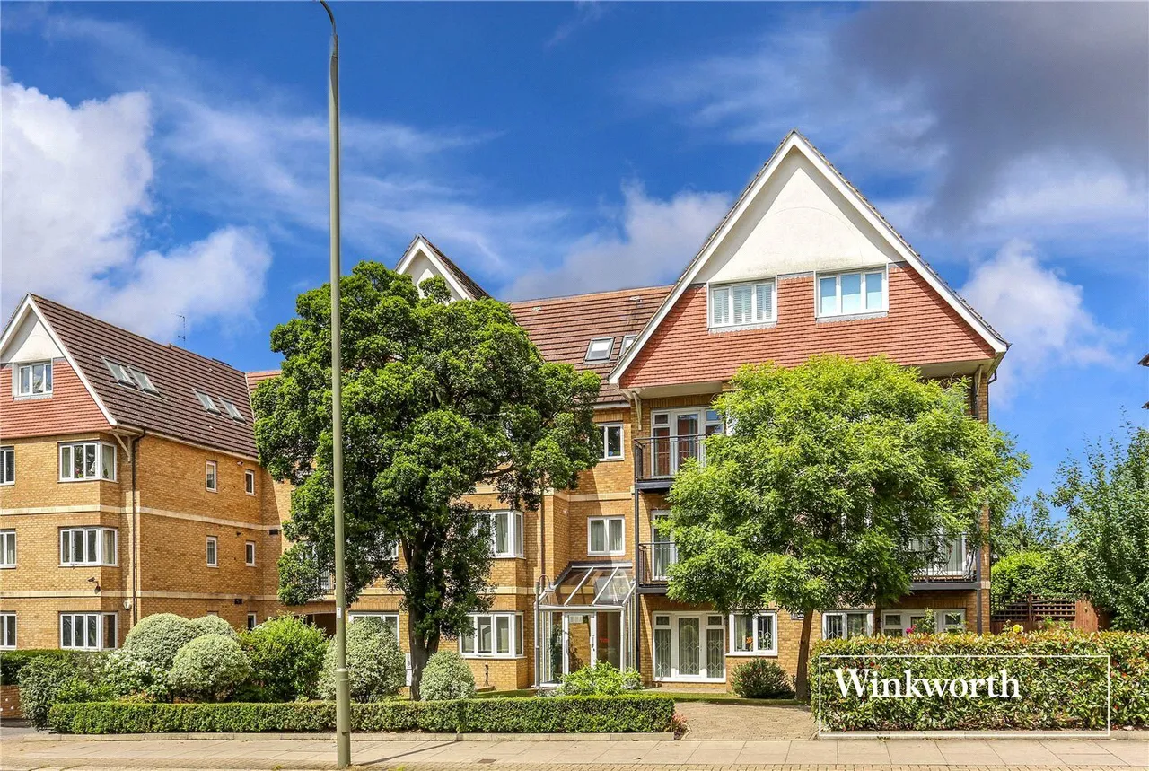 2 bed flat for sale, Hendon Lane, Finchley, N3