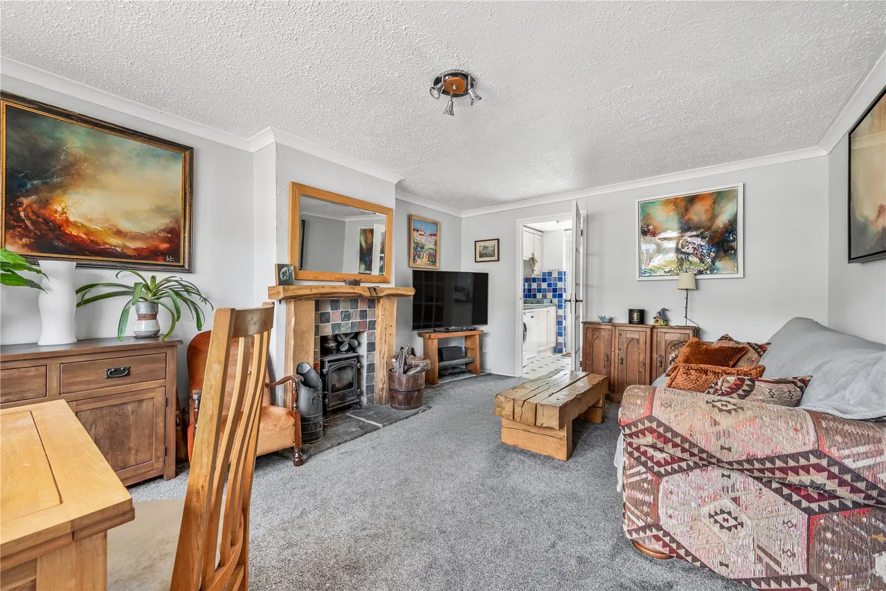 Connaught Crescent, Brookwood, GU24, photo 8