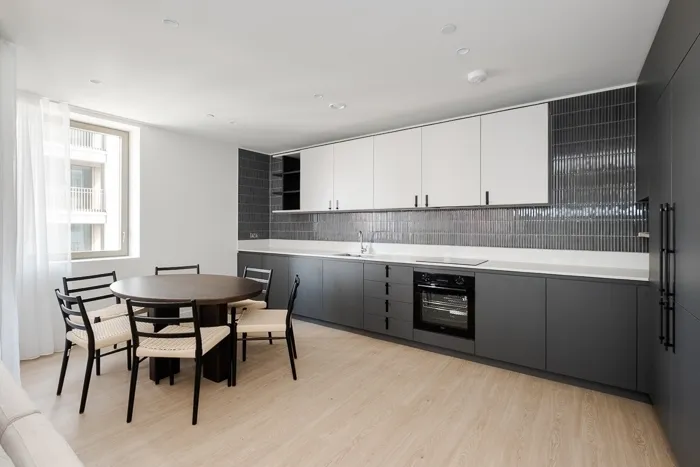 Ferry Island, Heart Of Hale Lane, Lon..., photo 3