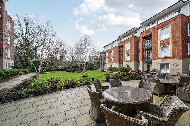 Station Parade, Virginia Water, GU25, photo 13