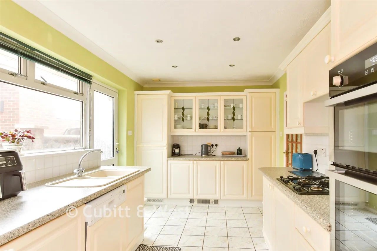 Crescent Drive South, Woodingdean, BN2, photo 3