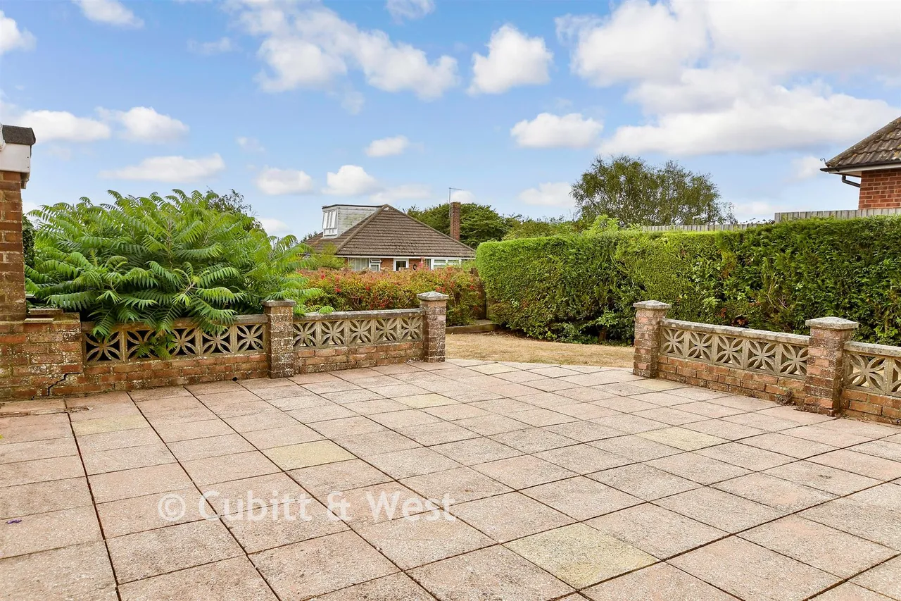 Crescent Drive South, Woodingdean, BN2, photo 13