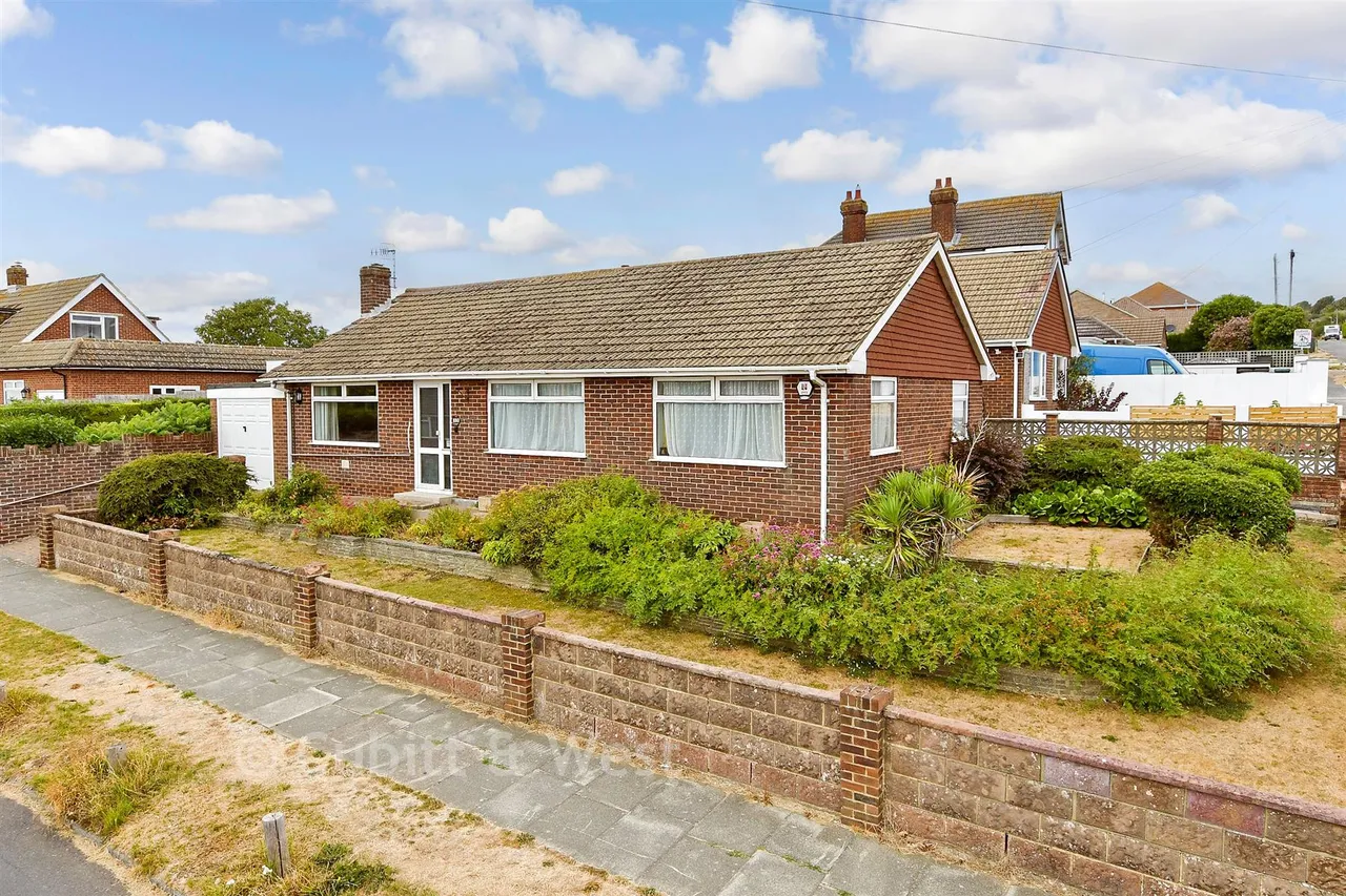3 bed house for sale, Crescent Drive South, Woodingdean, BN2