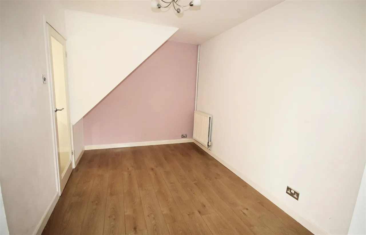 Runfold Avenue, Icknield Catchment, LU3, photo 4