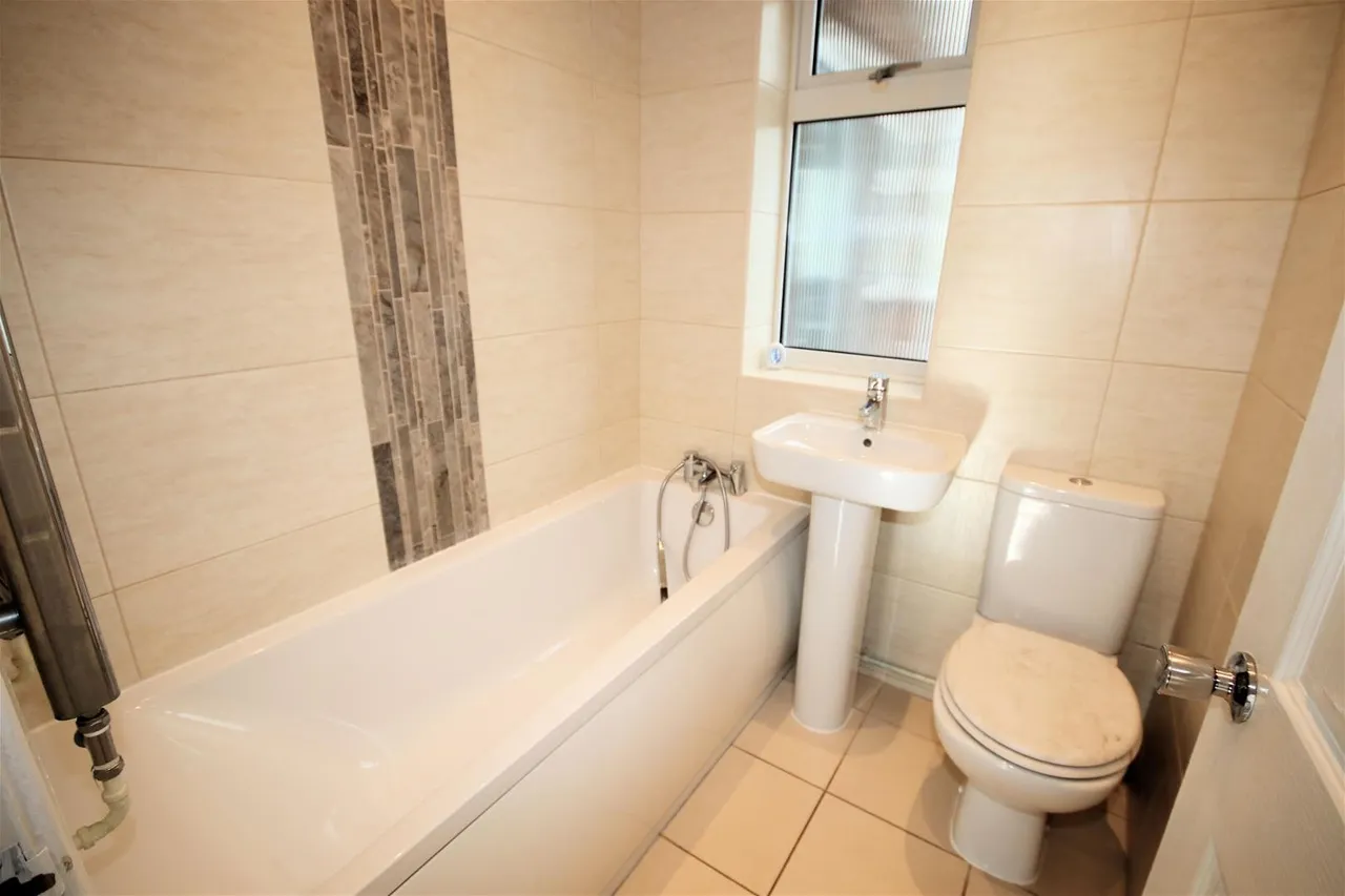 Runfold Avenue, Icknield Catchment, LU3, photo 6