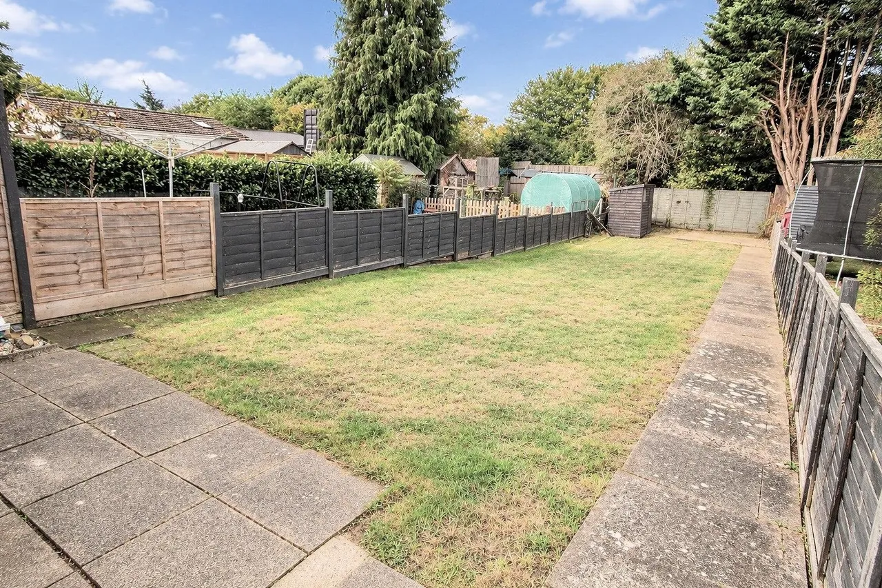 Runfold Avenue, Icknield Catchment, LU3, photo 12