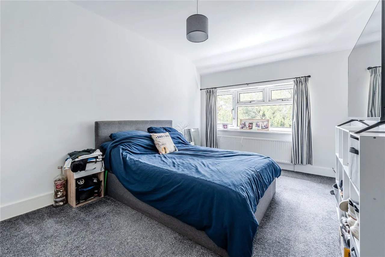 King Edward Crescent, Horsforth, LS18, photo 14