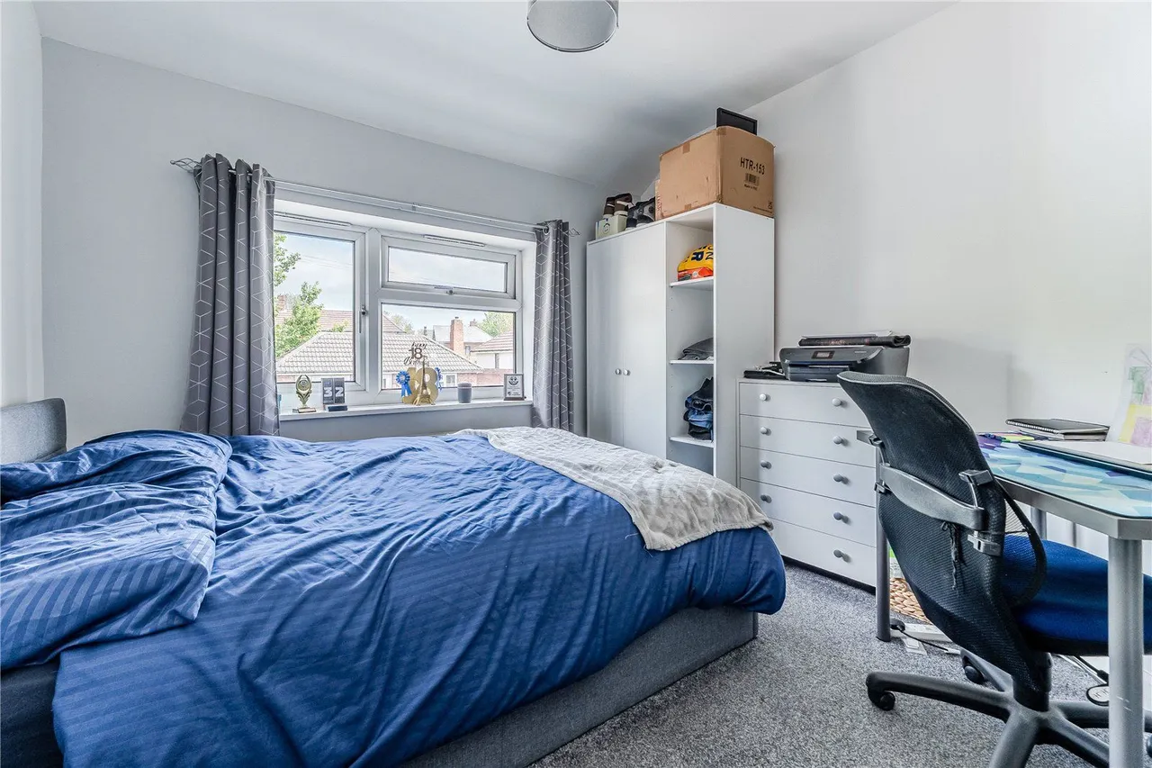 King Edward Crescent, Horsforth, LS18, photo 15