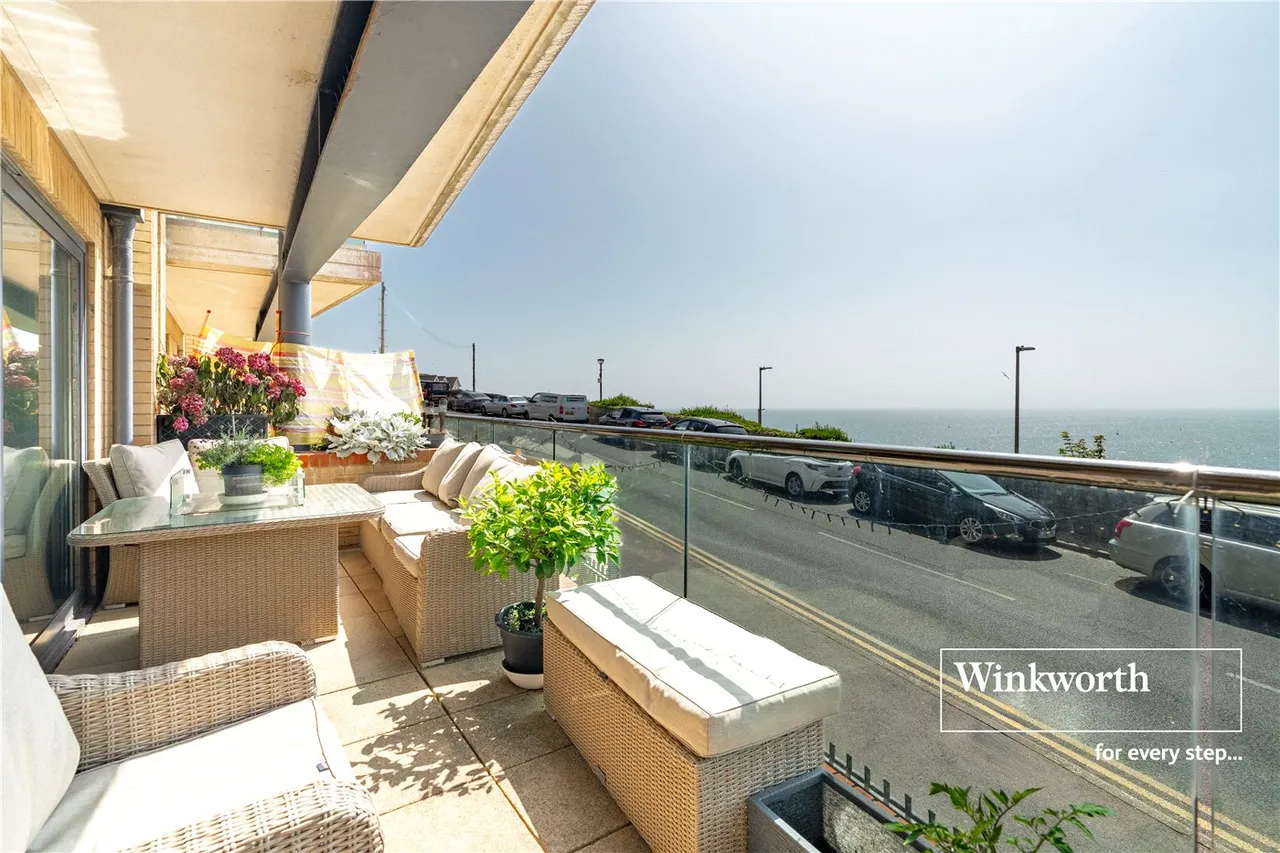 Marina Close, Boscombe, Bournemouth, Dorset, BH5, photo 2