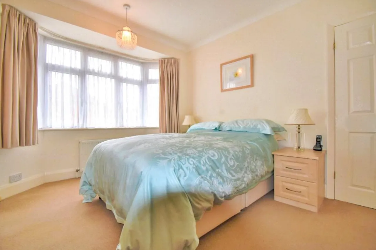Highfield Gardens, Aldershot, Hampshire, GU11 3DB, photo 6