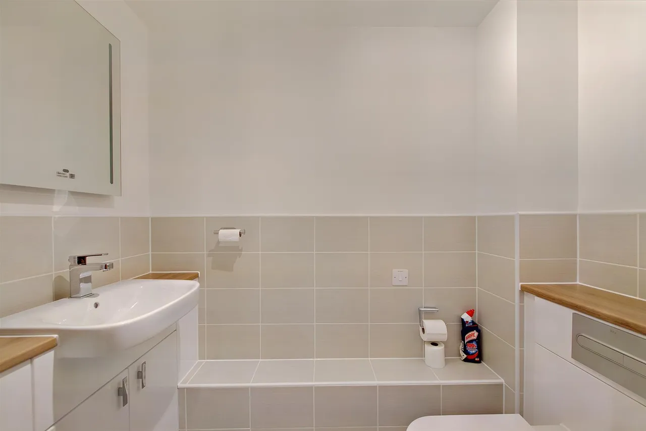 Studio Way, Borehamwood, WD6, photo 9