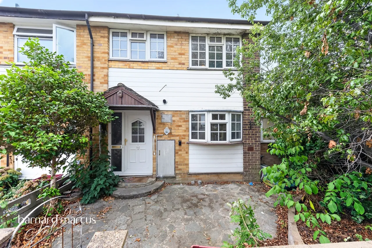 2 bed house for sale — Bideford Close, Feltham