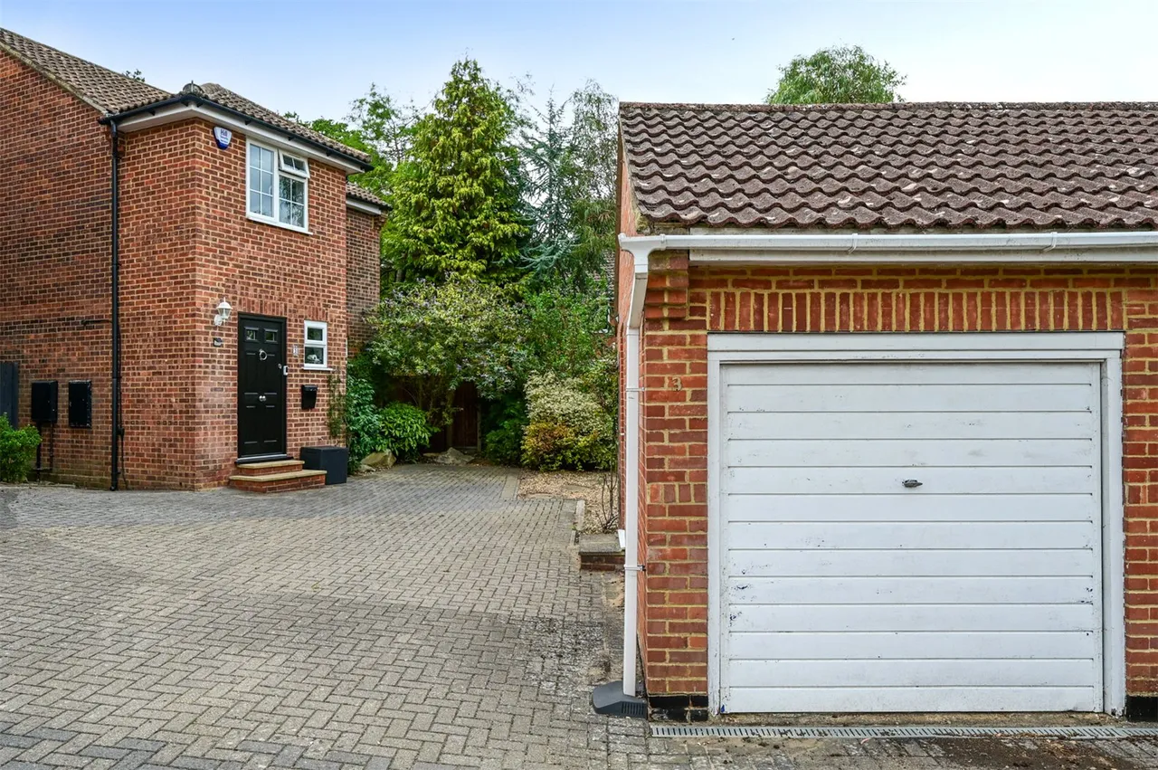 Kimberley, Church Crookham, Fleet, Hampshire, GU52 8XE, photo 16
