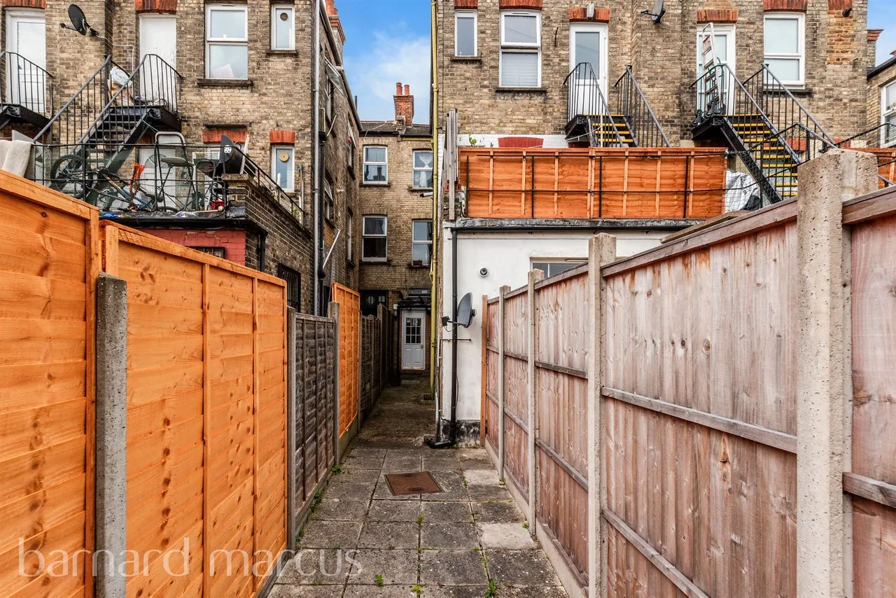 Portland Road, London, SE25, photo 6