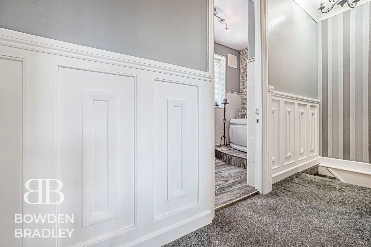 Manford Way, Chigwell, IG7, photo 29