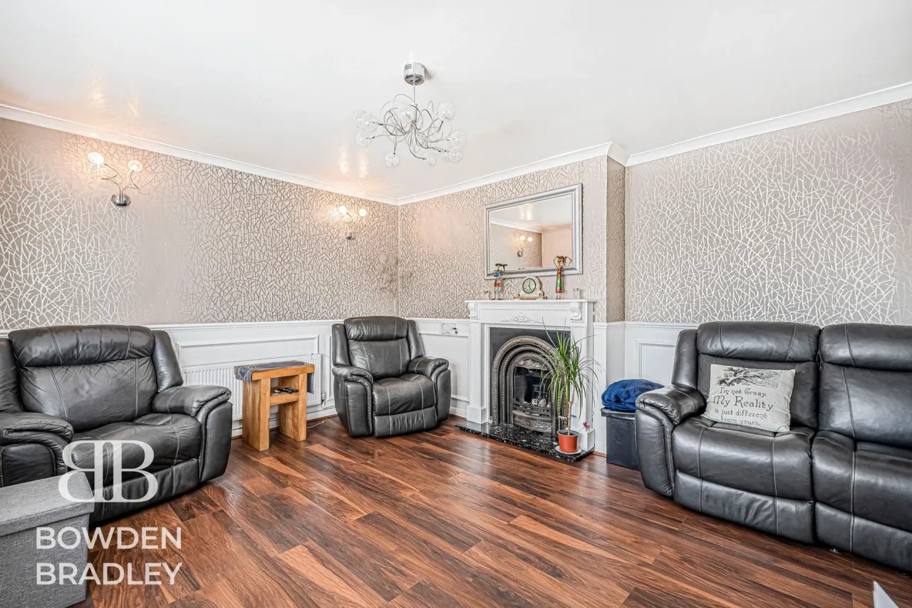 Manford Way, Chigwell, IG7, photo 3