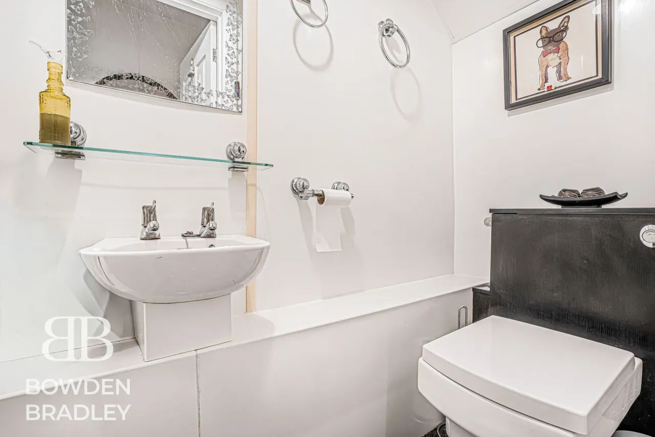Manford Way, Chigwell, IG7, photo 30
