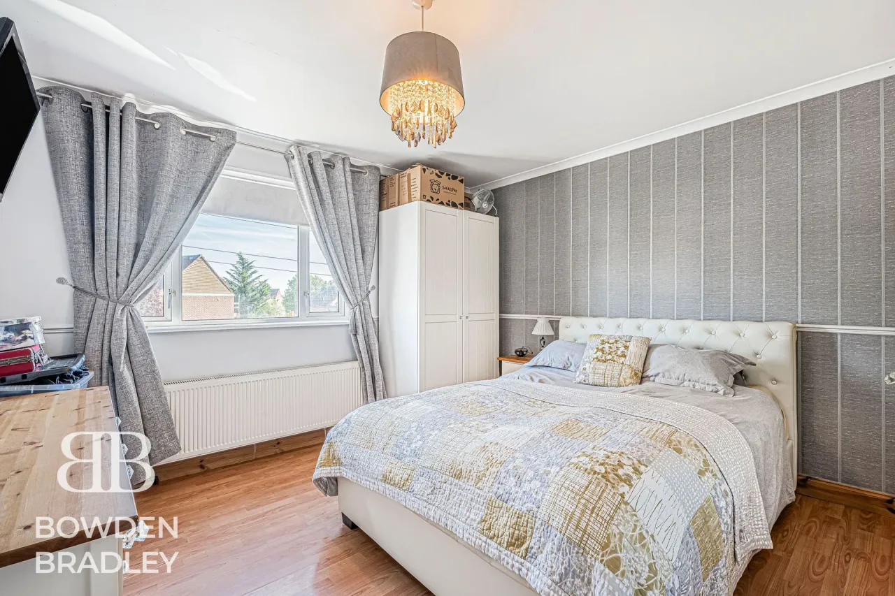 Manford Way, Chigwell, IG7, photo 9