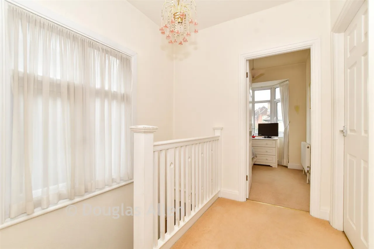 Farm Hill Road, Waltham Abbey, EN9, photo 9