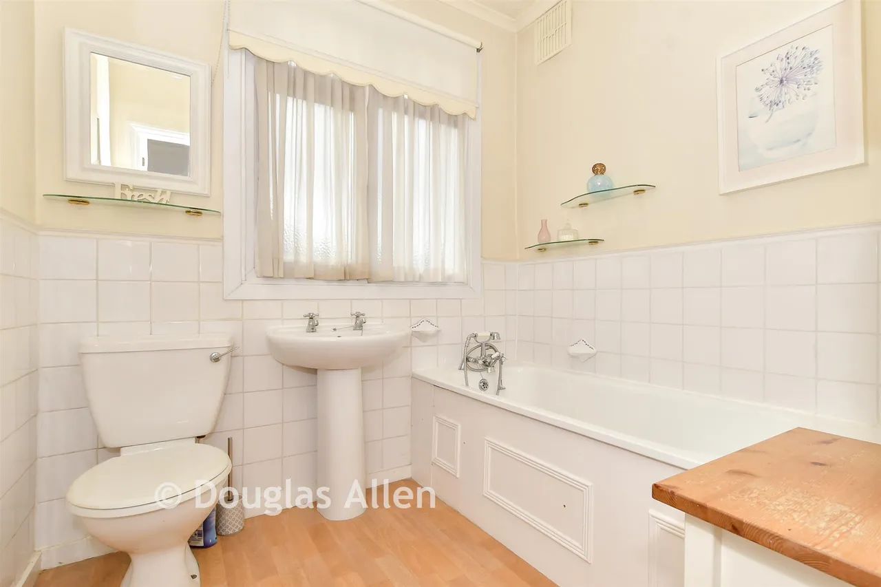 Farm Hill Road, Waltham Abbey, EN9, photo 17