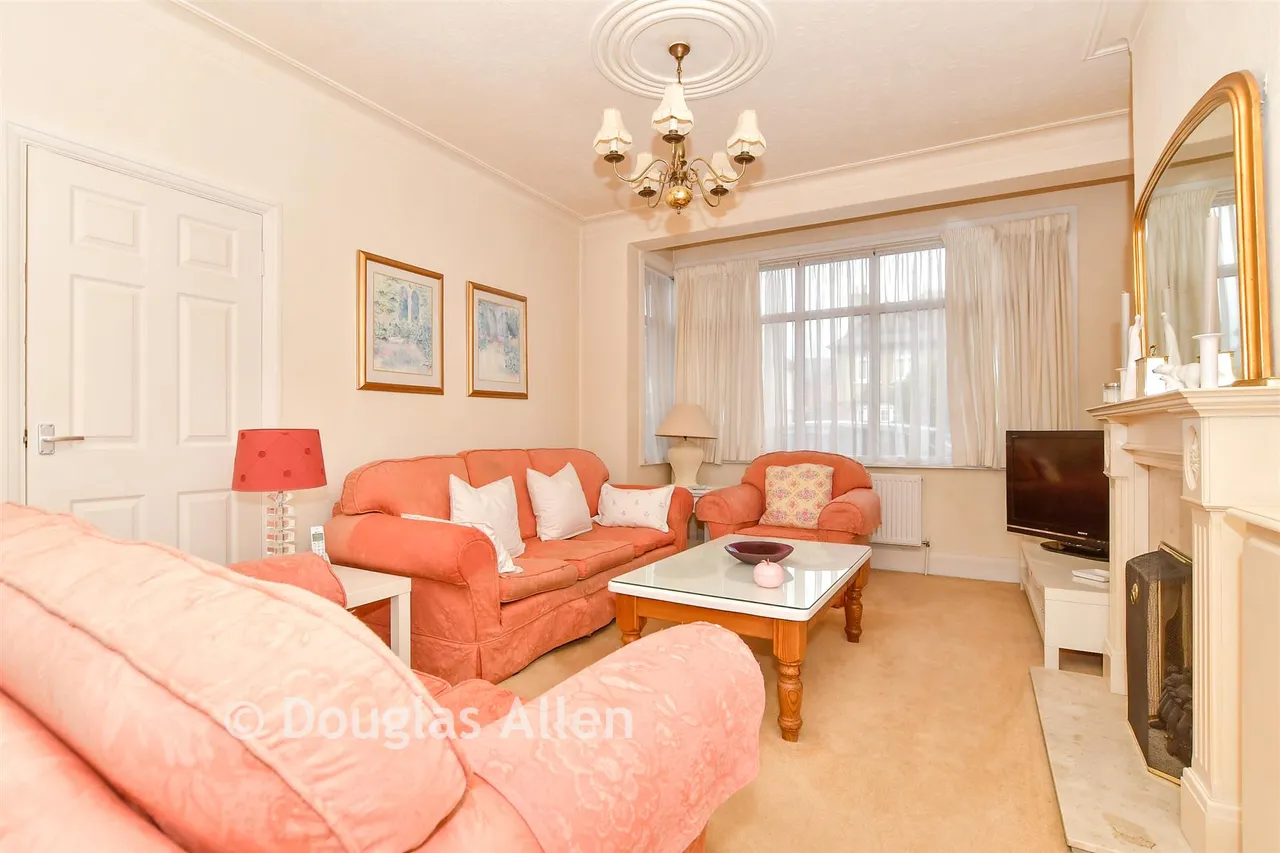 Farm Hill Road, Waltham Abbey, EN9, photo 7