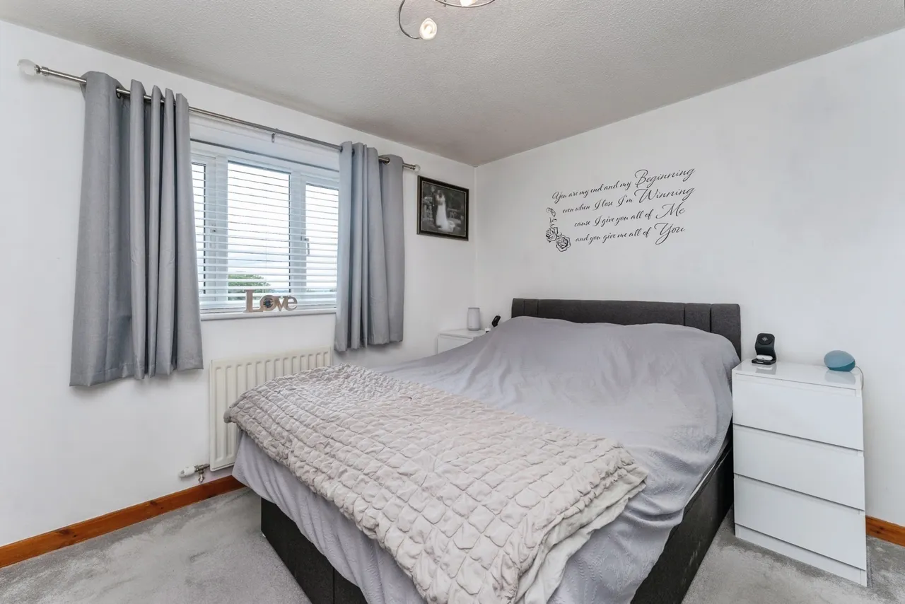 Minffordd Fields, Gwernymynydd, CH7, photo 22