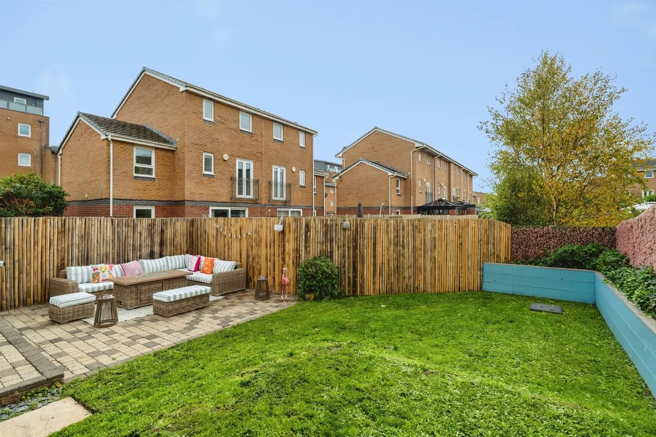 Pentre Doc Y Gogledd Llanelli, SA15, photo 5