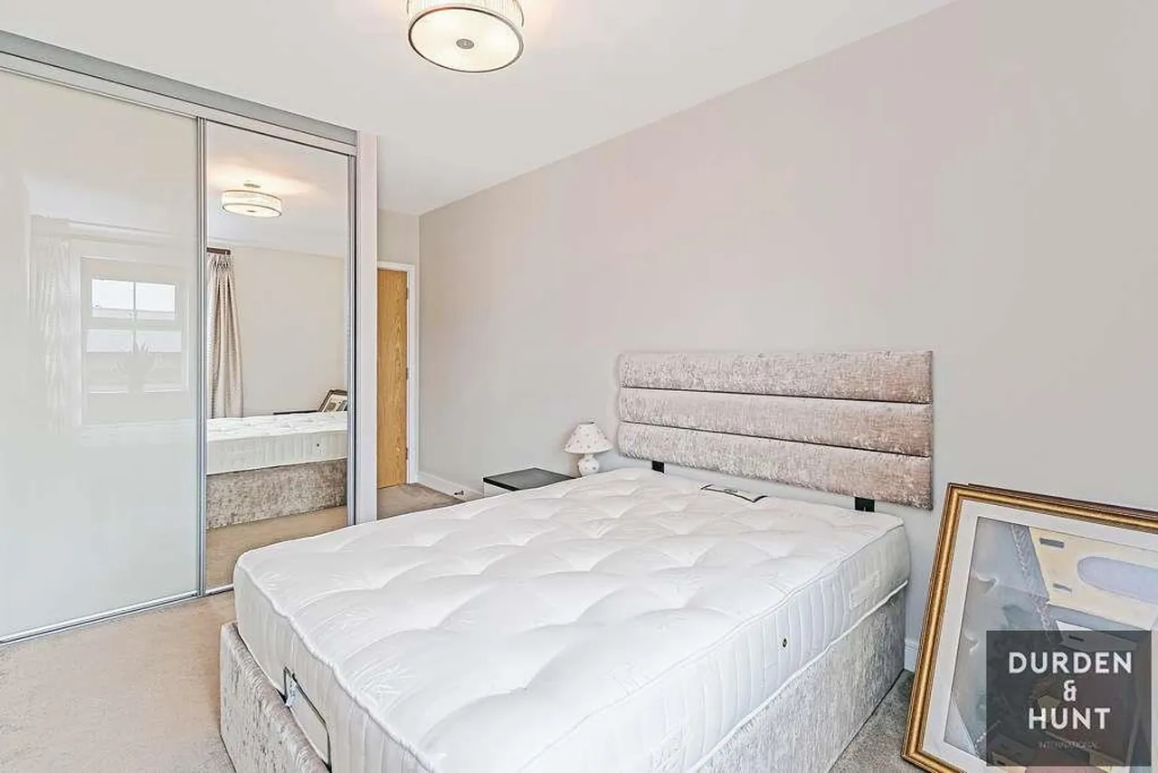 Queens Road, Buckhurst Hill, IG9, photo 11