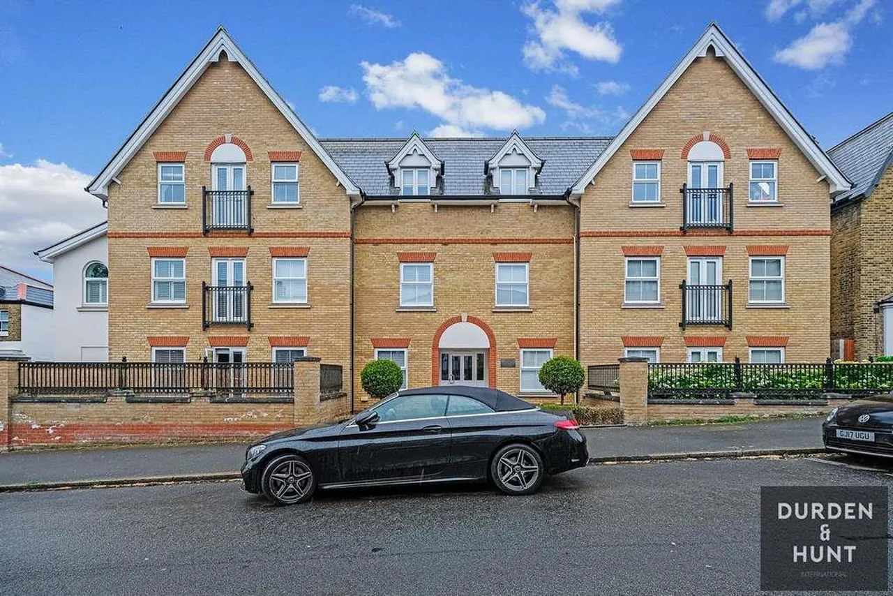 Queens Road, Buckhurst Hill, IG9, photo 15
