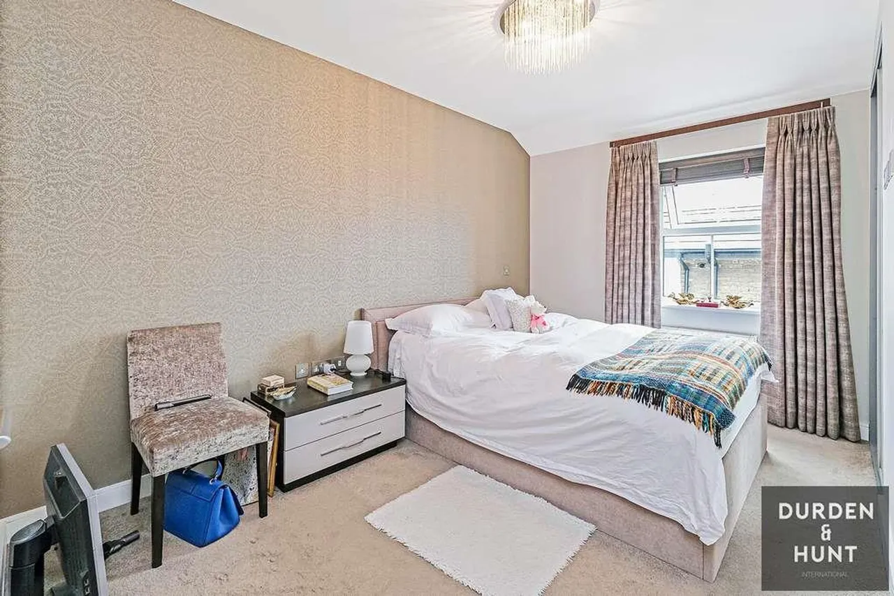 Queens Road, Buckhurst Hill, IG9, photo 7