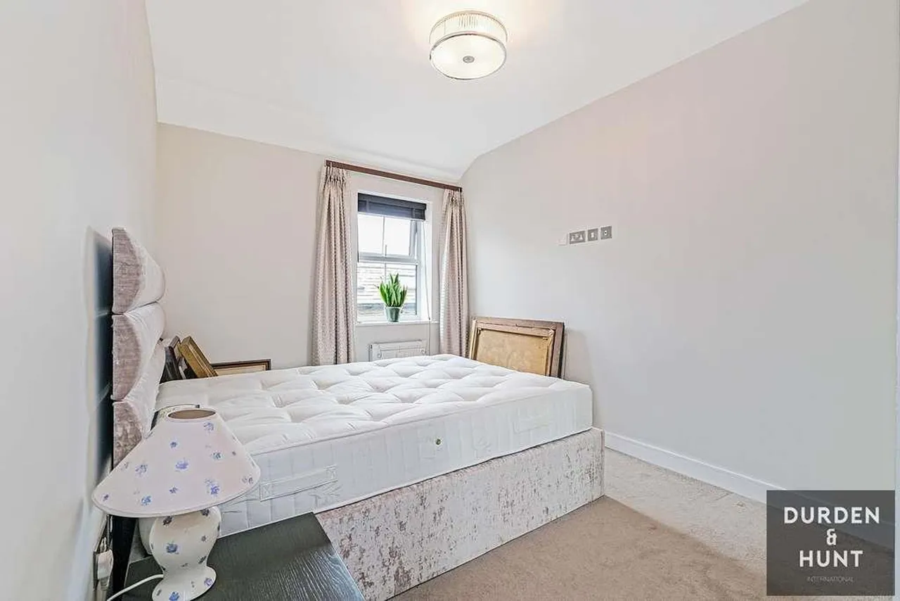 Queens Road, Buckhurst Hill, IG9, photo 10