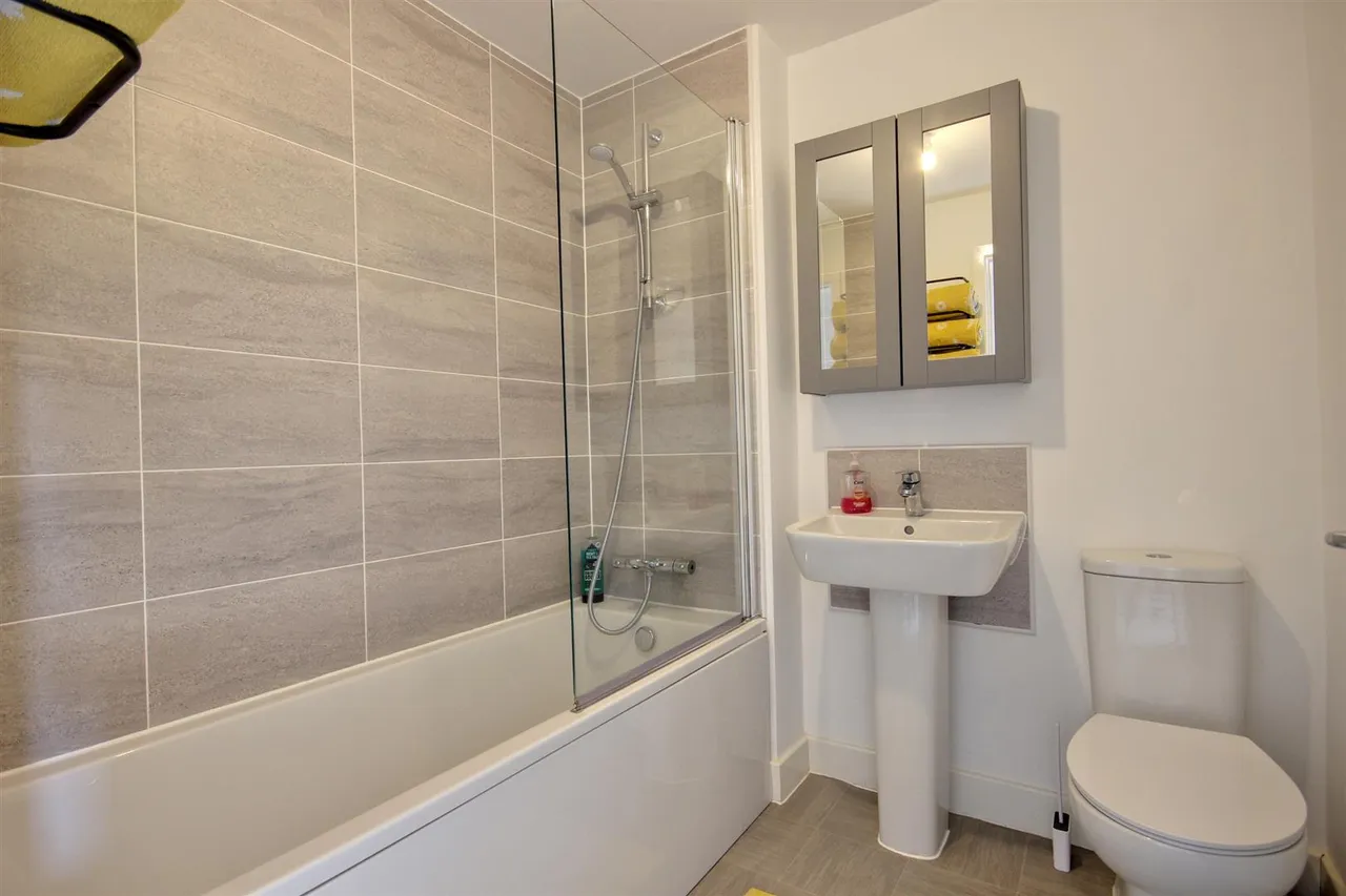 Robson Avenue, Beverley, photo 9