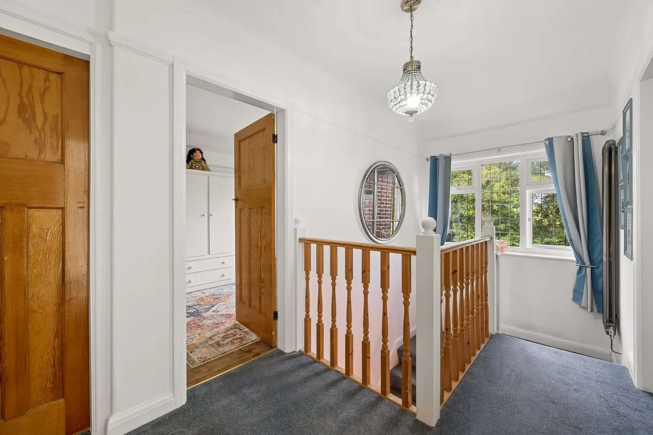 Hollin Lane, Styal, SK9, photo 10