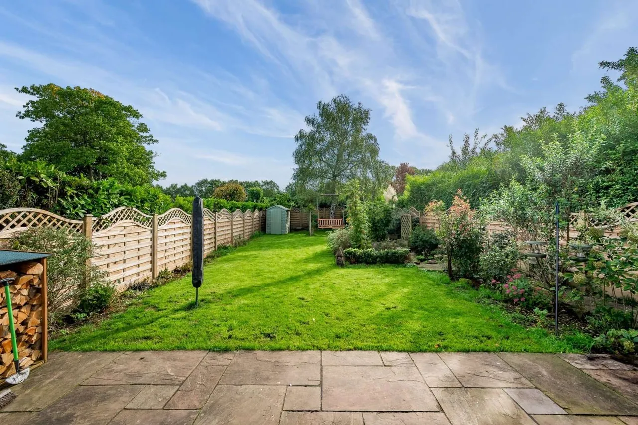 Hollin Lane, Styal, SK9, photo 18