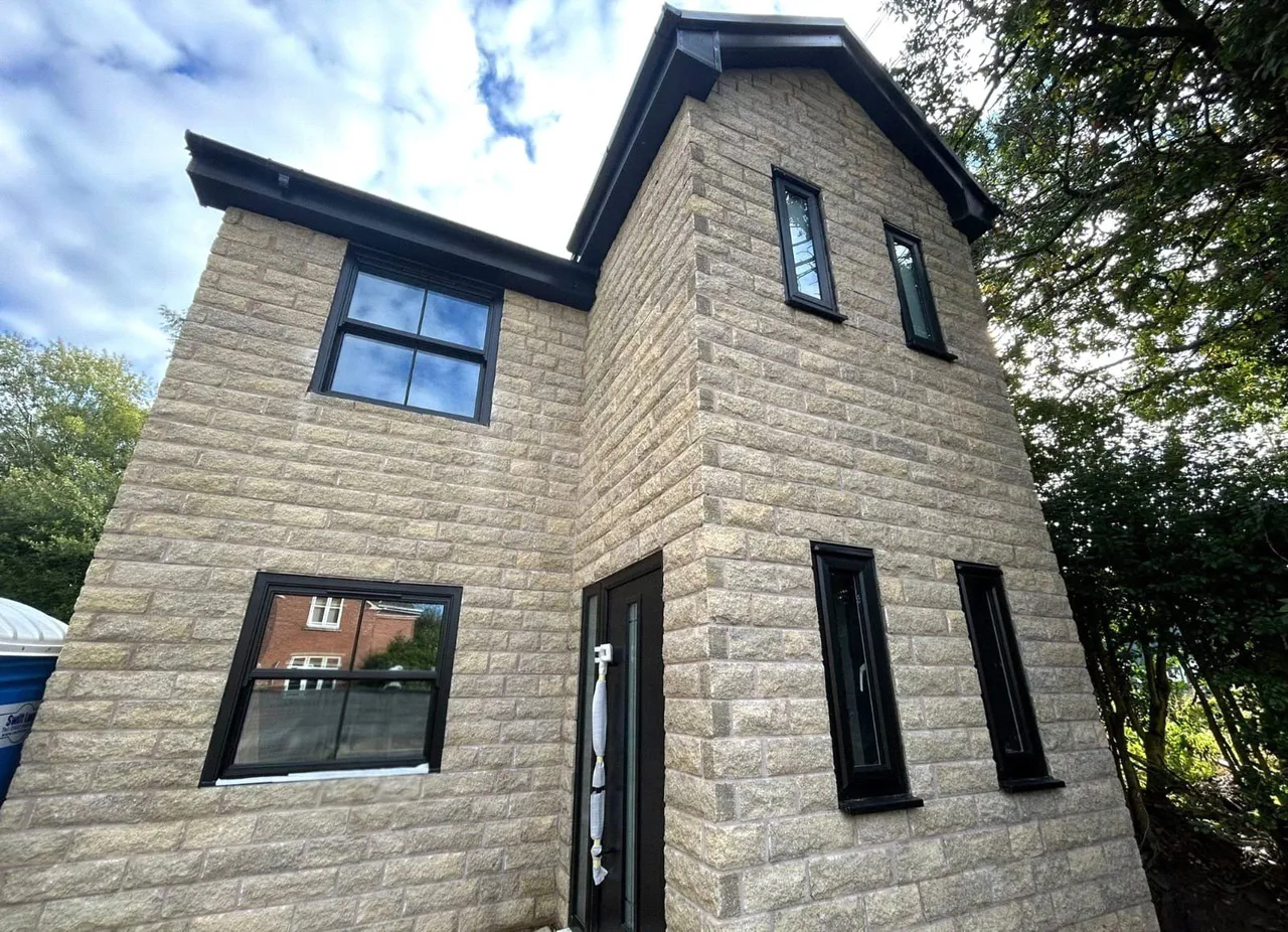Huddersfield Road, Millbrook, SK15, photo 2