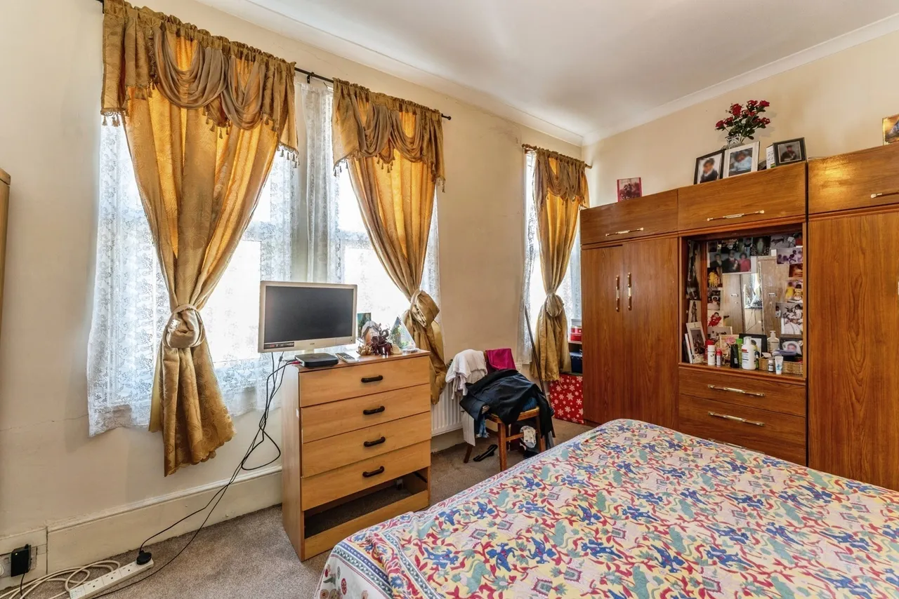 Moffat Road, London, N13, photo 21