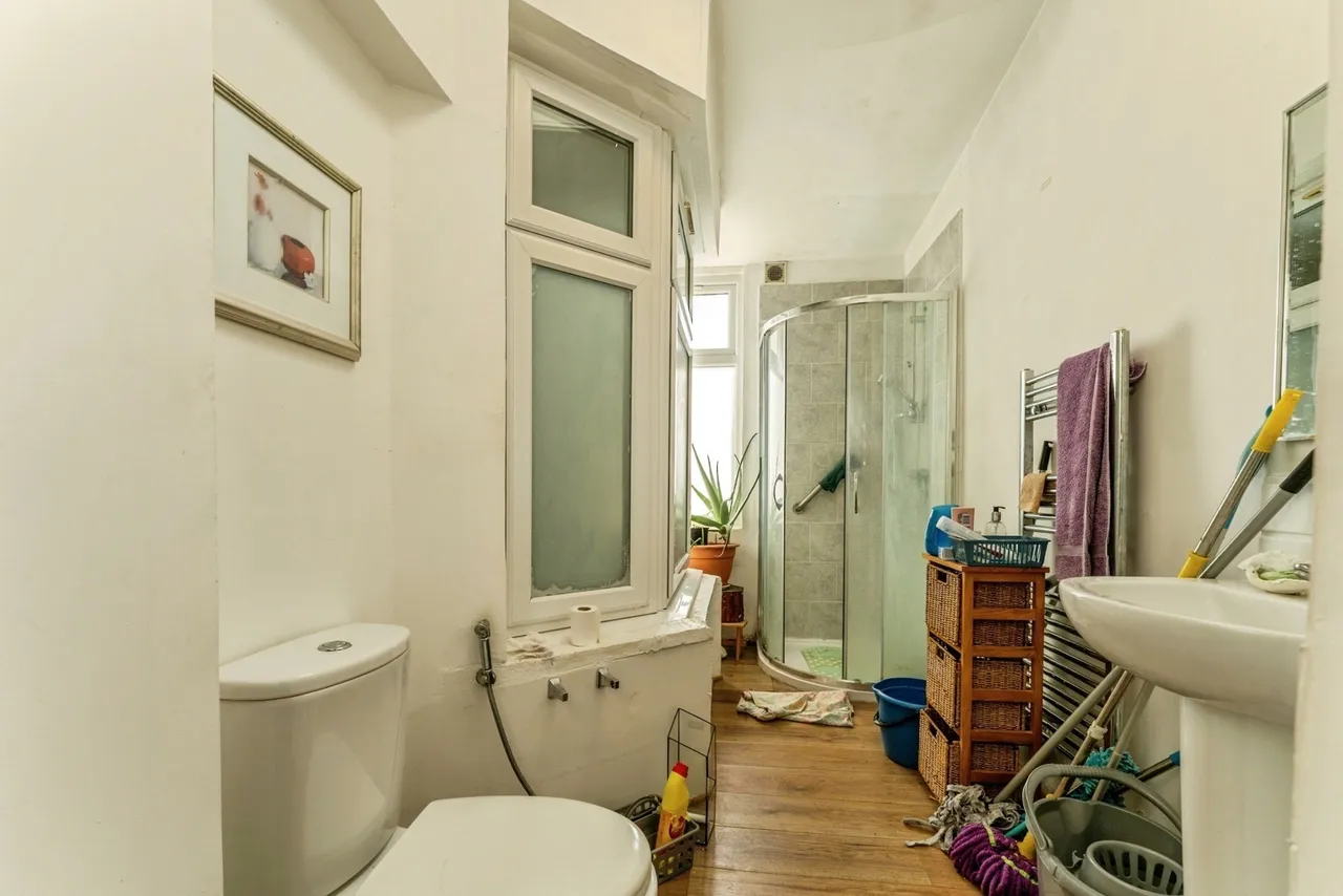 Moffat Road, London, N13, photo 17