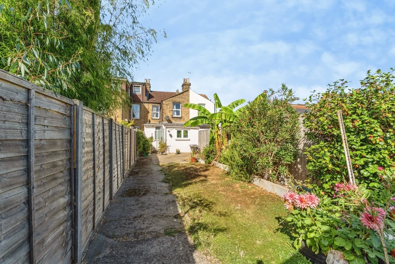 Moffat Road, London, N13, photo 6