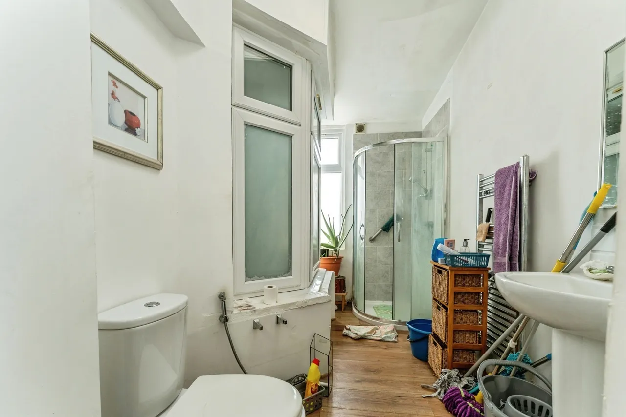 Moffat Road, London, N13, photo 16