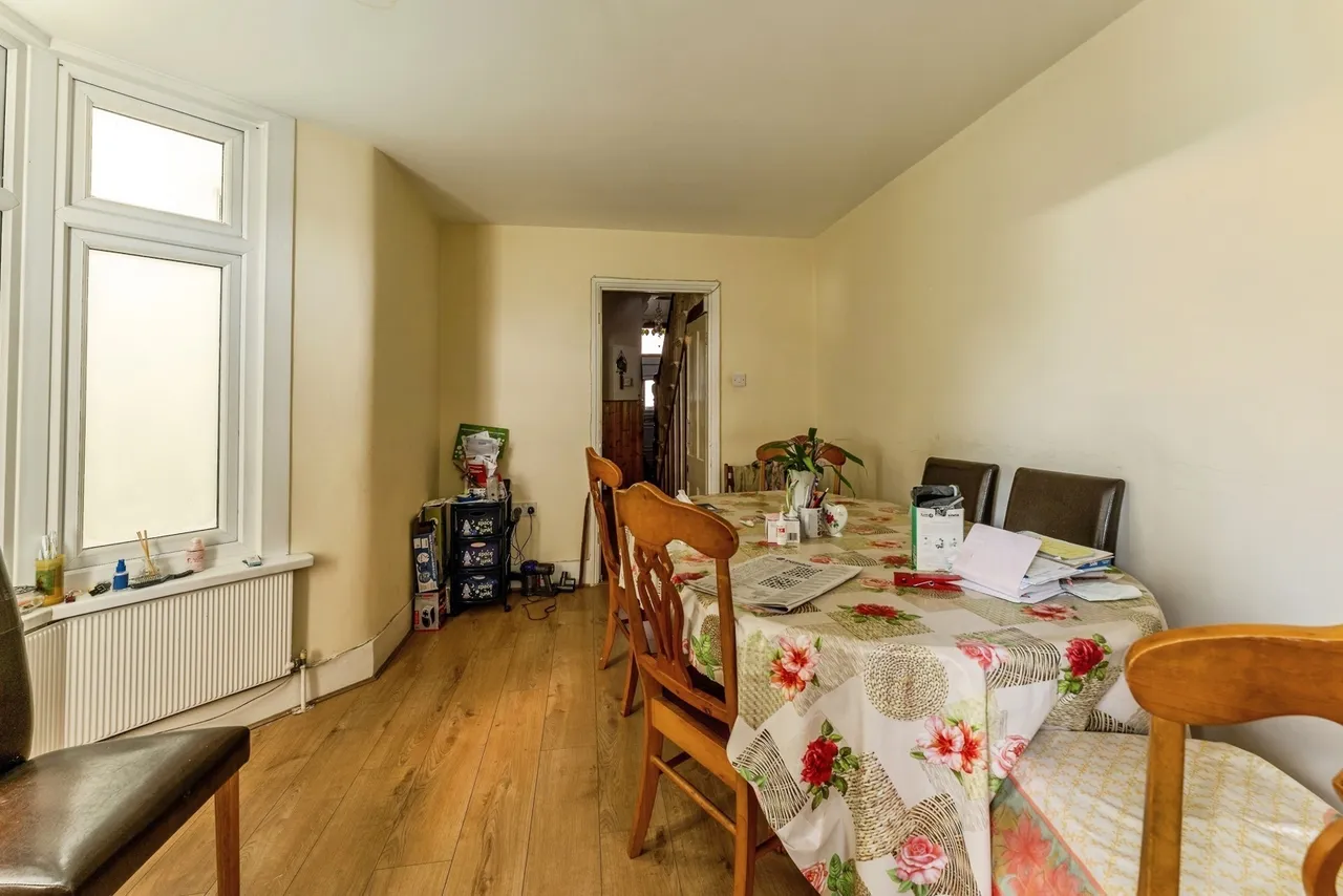 Moffat Road, London, N13, photo 23