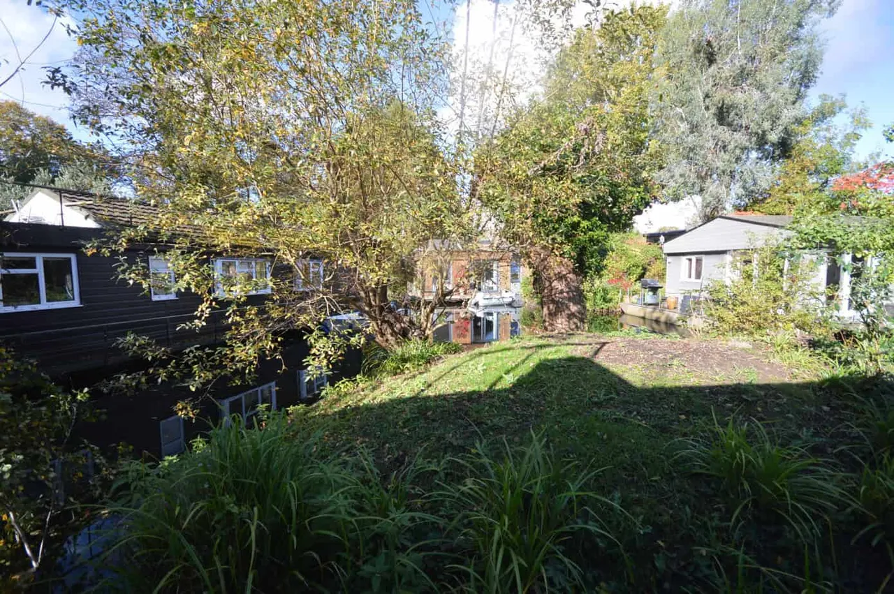 Taggs Island, Hampton, TW12, photo 12