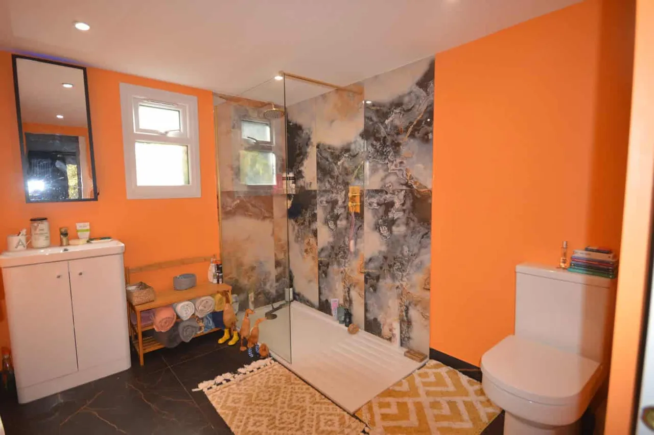 Taggs Island, Hampton, TW12, photo 17