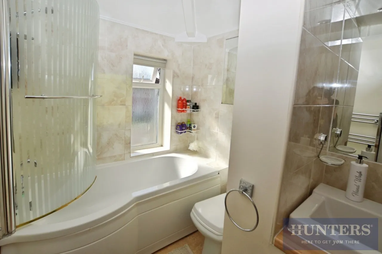 Northfield Avenue, Wigston, LE18, photo 6