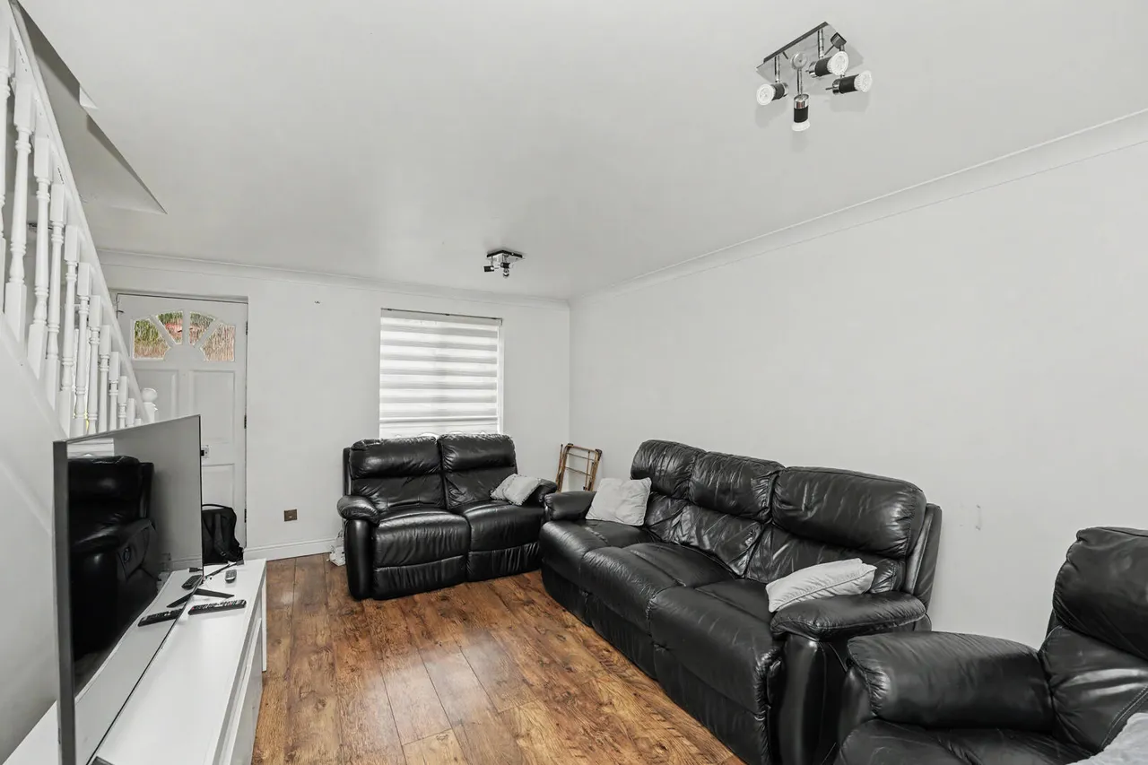 Fogerty Close, Enfield, EN3, photo 14