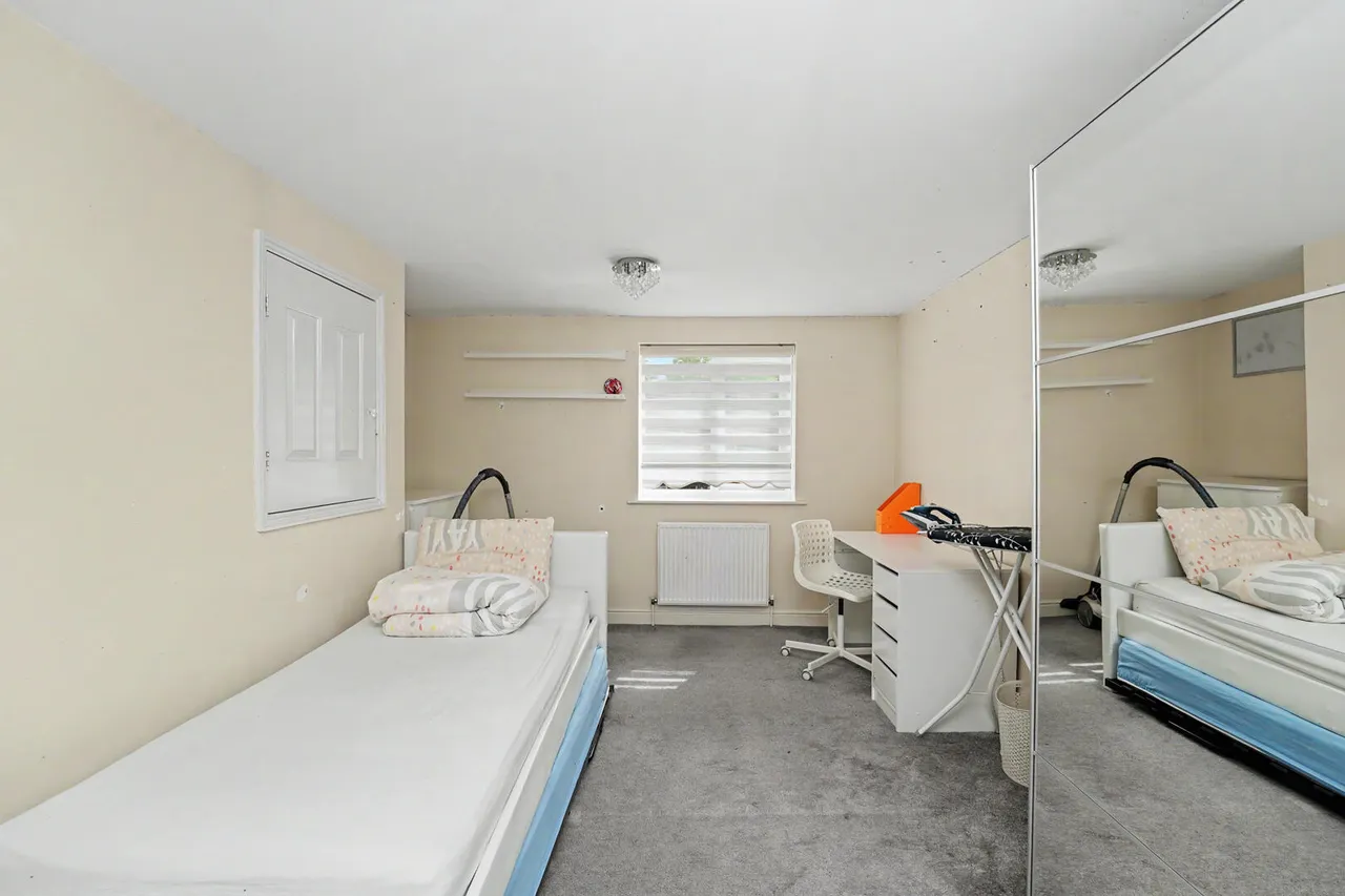 Fogerty Close, Enfield, EN3, photo 2