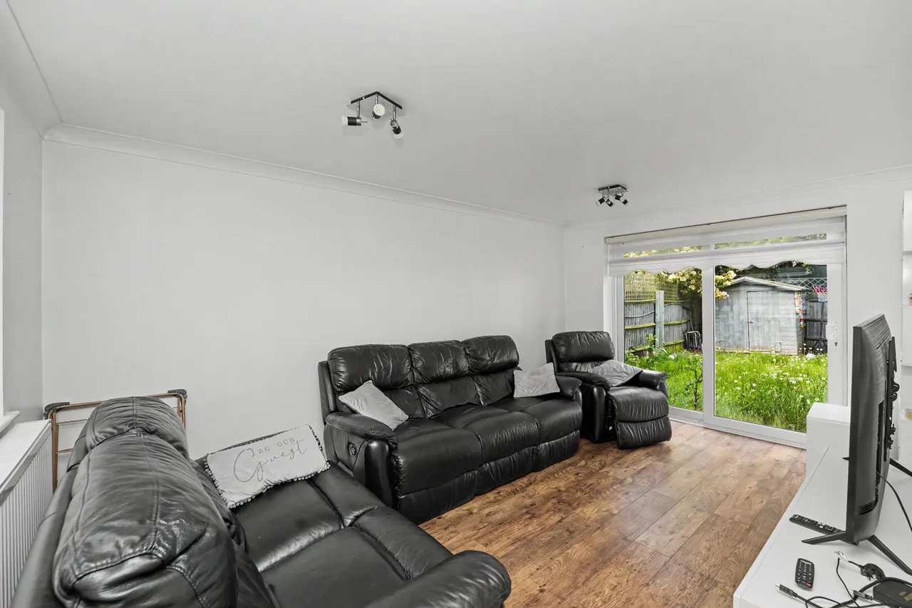 Fogerty Close, Enfield, EN3, photo 10